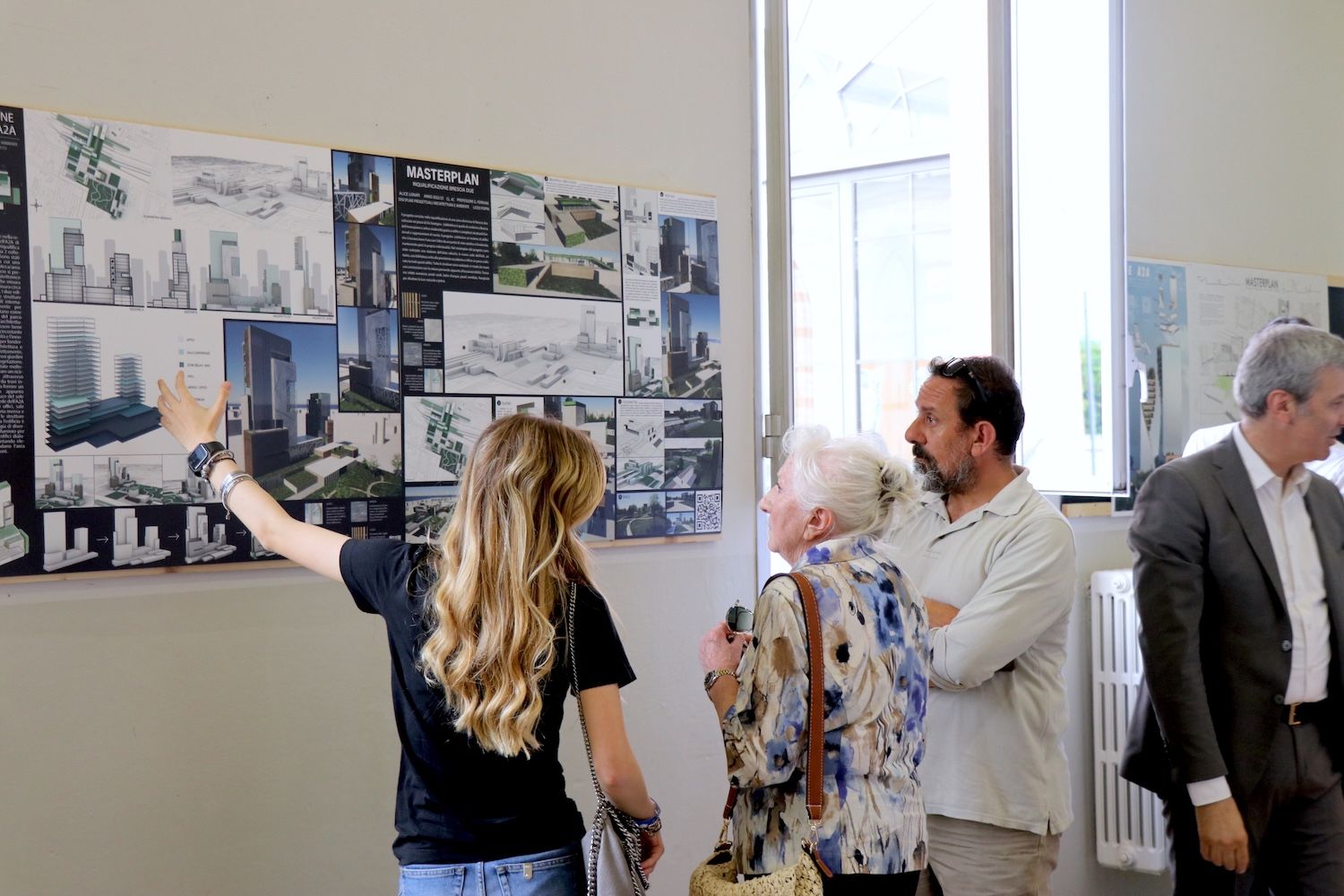 via Cremona corridoio architettura